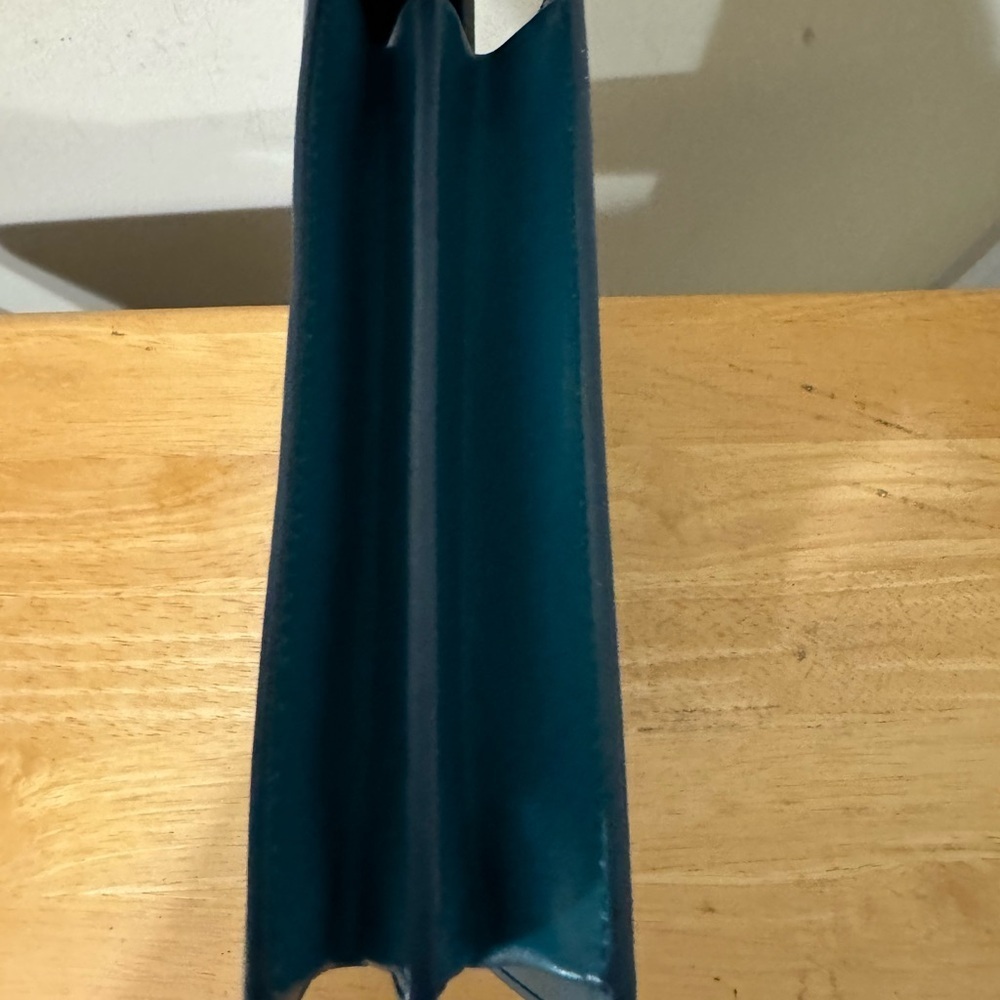 Salvatore Ferragamo Thalia Teal Leather Crossbody - Picture 8 of 12